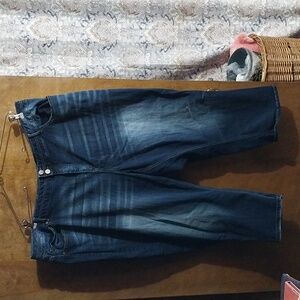 Cato's brand jeans womens size 28w double button very stylish hardly worn